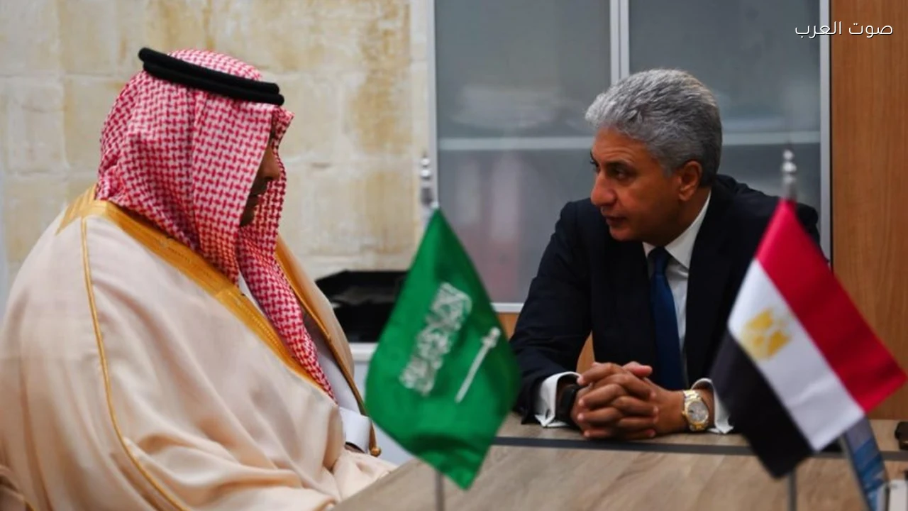 شريف فتحي يبحث مع السعودية وماريوت وهيلتون زيادة الحركة السياحية إلى مصر