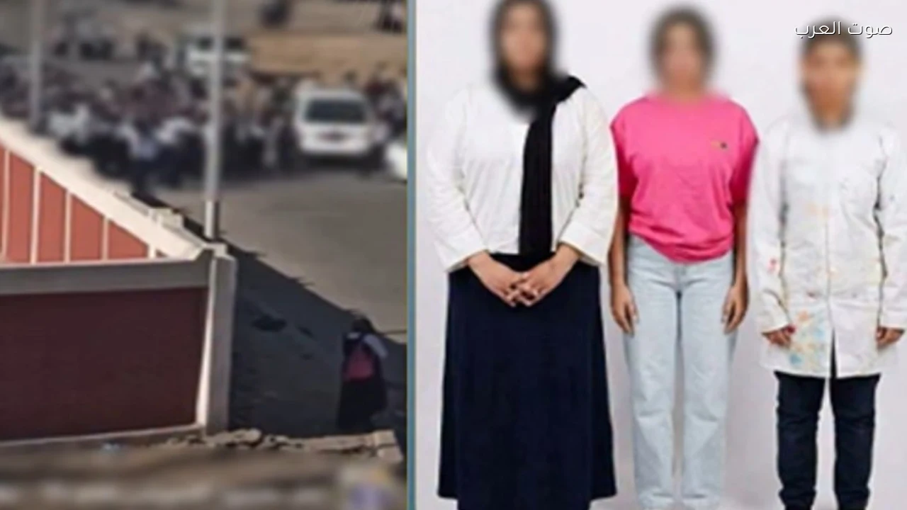 ضبط 3 طالبات تشاجرن أمام مدرسة في السويس