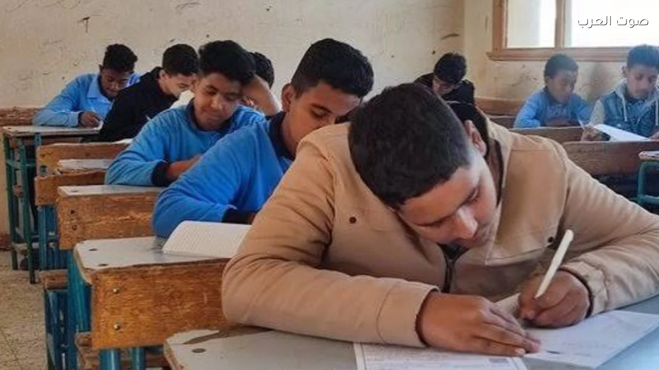 وزارة التعليم تتيح تسجيل استمارة الشهادة الإعدادية 2027 حتى 22 أكتوبر