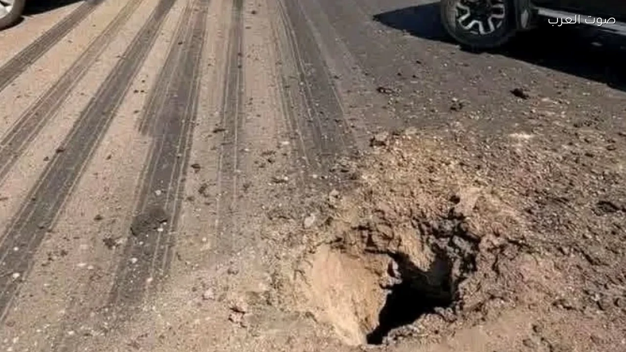 الجيش اليمني يعلن استهداف الحوثي مطار عدن بصاروخين وإصابات وأضرار مادية