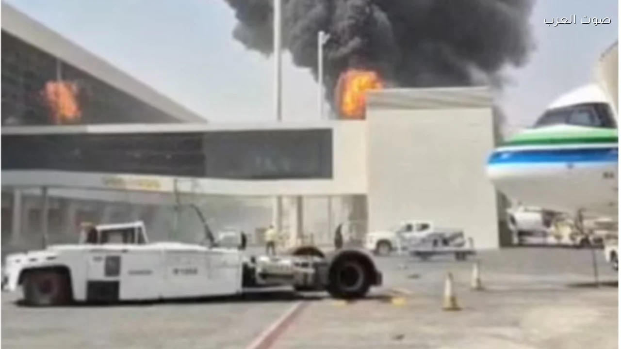 مصرع 3 سعوديين وإصابة آخرين في هجومين استهدفا مطار الملك خالد بالرياض