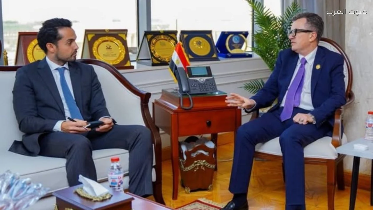 وزير التخطيط يبحث مع لينكد إن المهارات الأكثر طلبًا في سوق العمل المصري