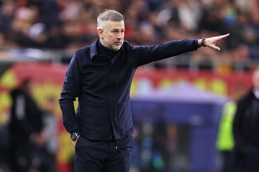 يوردانيسكو لـ«عكاظ»: تلقيت اتصالات من أندية دوري روشن.. وهذا موقفي